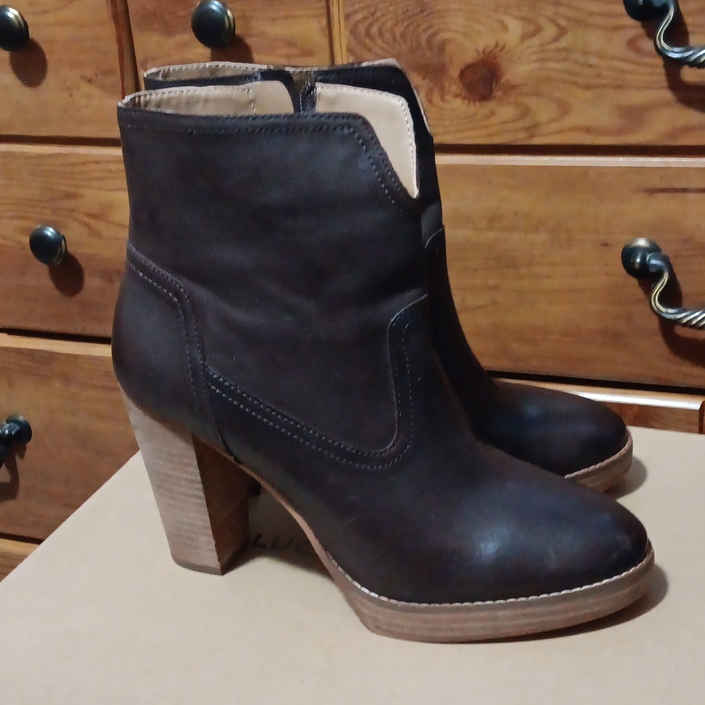 Lucky Brand boots 9.5